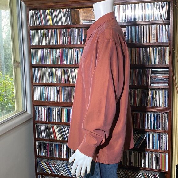 Dorothy Grant Haida First Nations Embroidered Casual Dress Shirt Raven - Picture 6 of 11